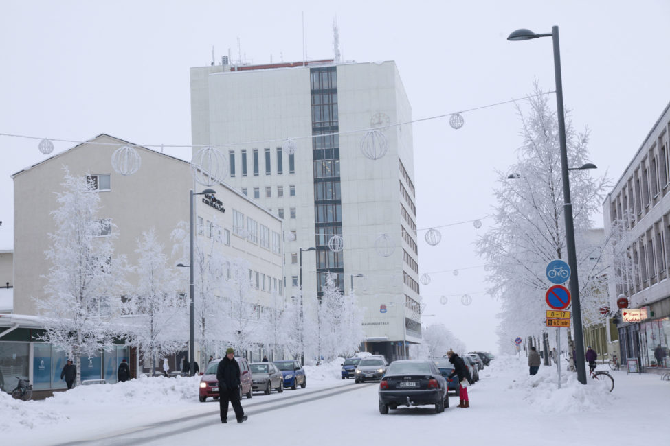 Talvinen katunäkymä Valtakadulta.