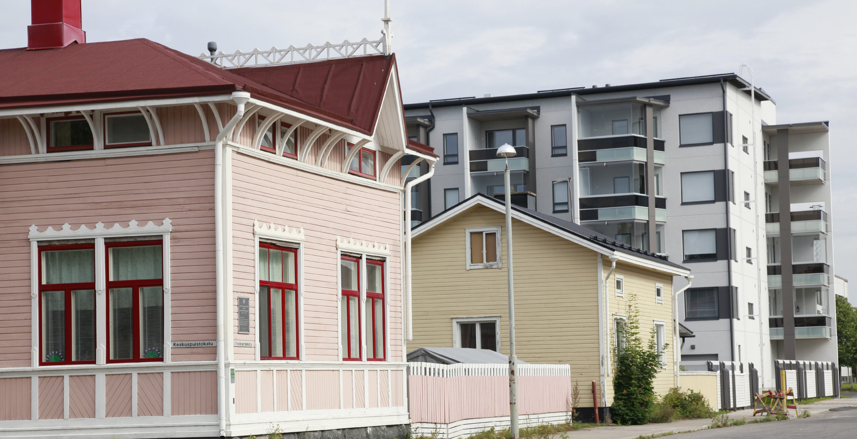 Streetview shows old and new apartments.